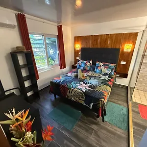 Miki Miki House Fare